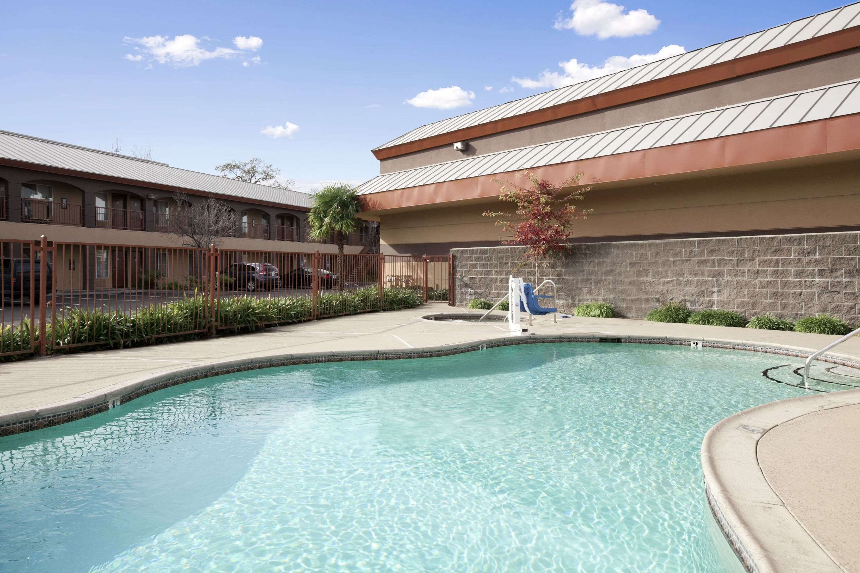Pool | Days Inn by Wyndham Rocklin/Sacramento