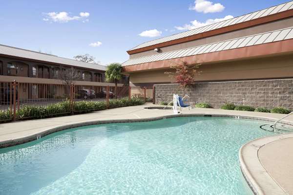 Pool - Days Inn Rocklin