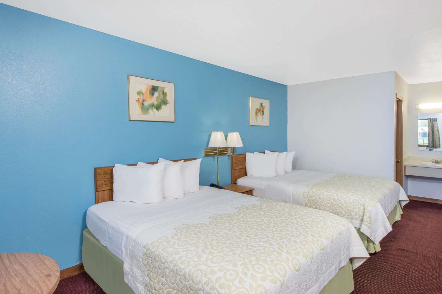 Days Inn Mountain Grove, MO See Discounts