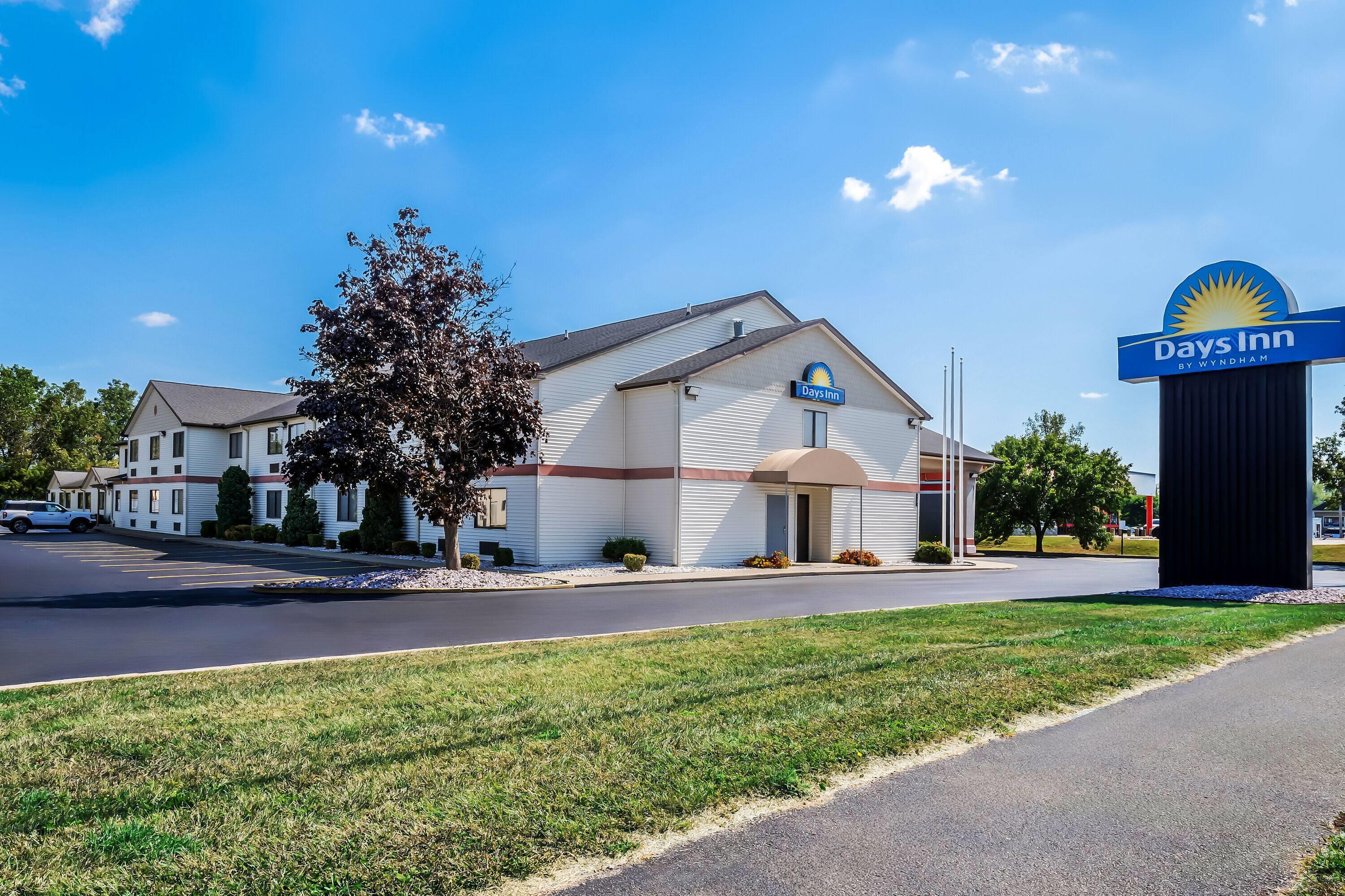 Exterior | Days Inn by Wyndham Hillsdale