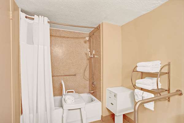  - Days Inn Graceland Memphis
