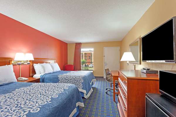 - Days Inn Sycamore Memphis - I-40, Exit 12