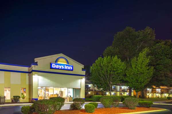 Exterior view - Days Inn Portage - I-94, Exit 19