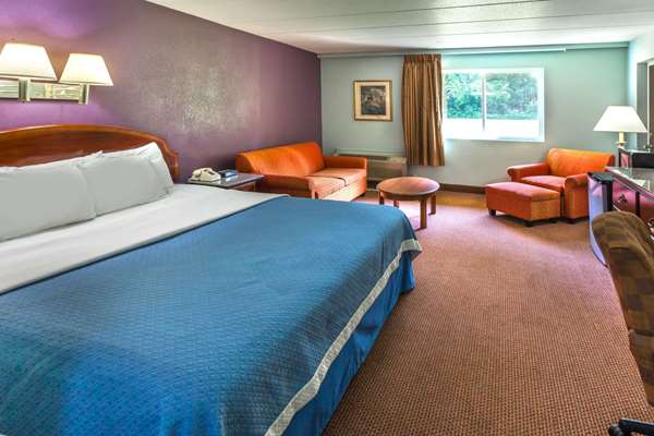 Suite - Days Inn Portage - I-94, Exit 19