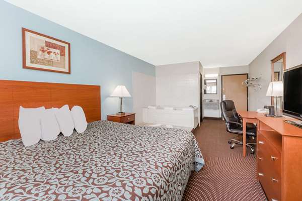  - Days Inn Ankeny - I-35, Exit 92