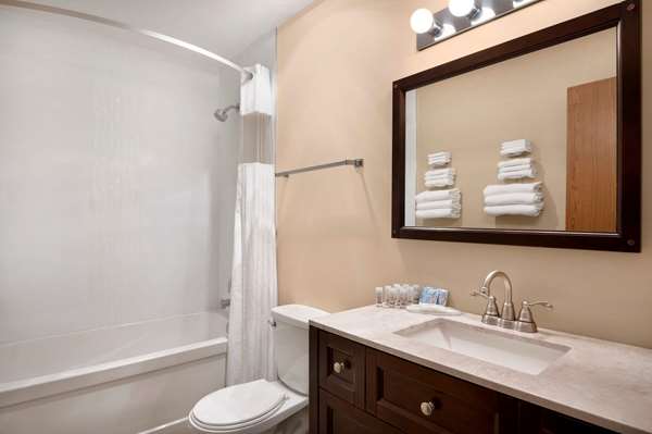  - Days Inn Harbourside Nanaimo