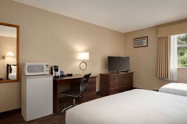  - Days Inn Harbourside Nanaimo