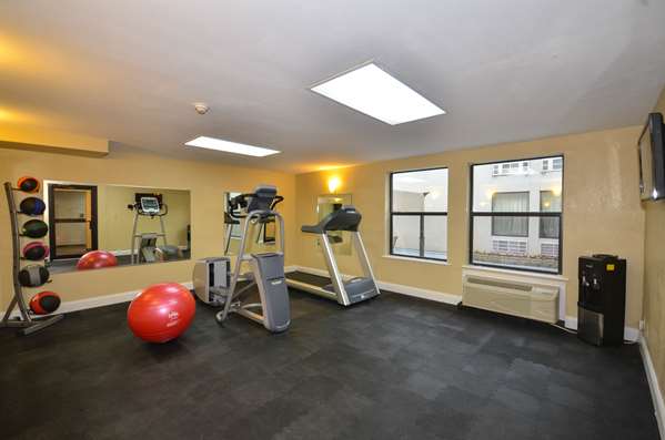 Fitness/ Exercise Room - Days Inn South Tulsa