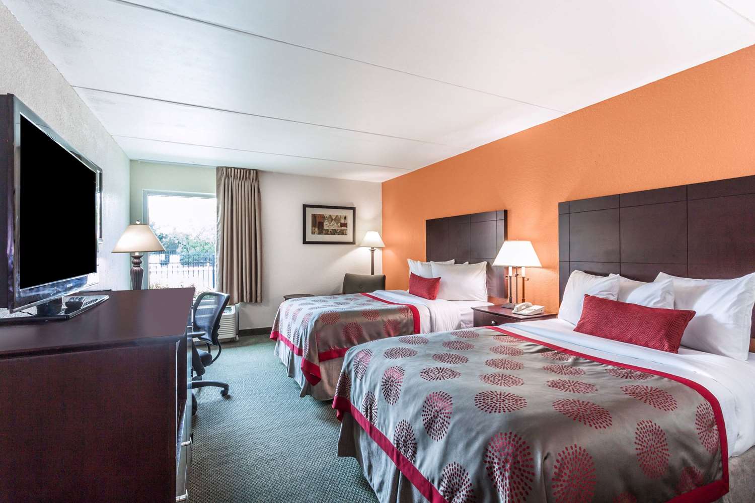 Ramada Inn Luling, LA - See Discounts