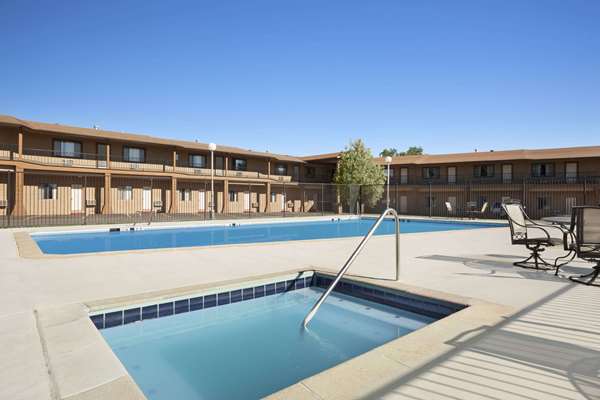 Pool - Days Inn Cortez