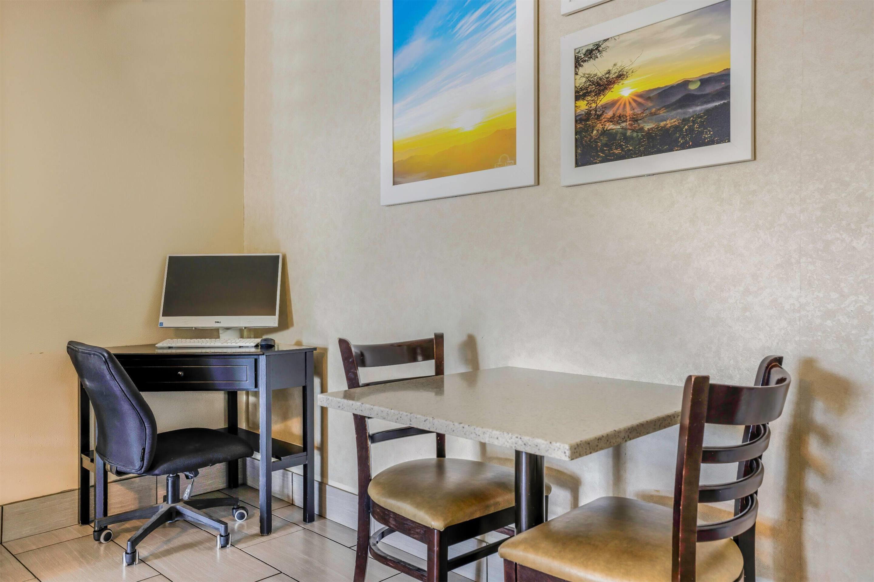 Business Center | Days Inn by Wyndham Cortez