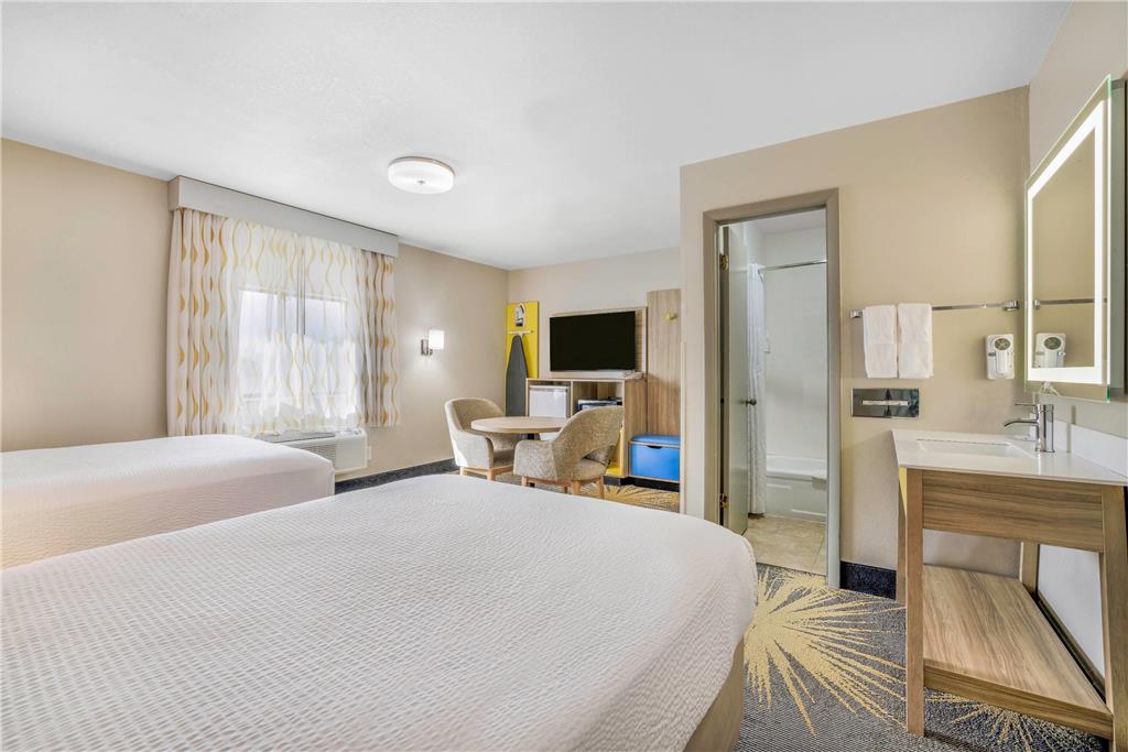 DAYS INN BY WYNDHAM CORTEZ-guestroom-Guest Room,On-Site,Double Room.jpg