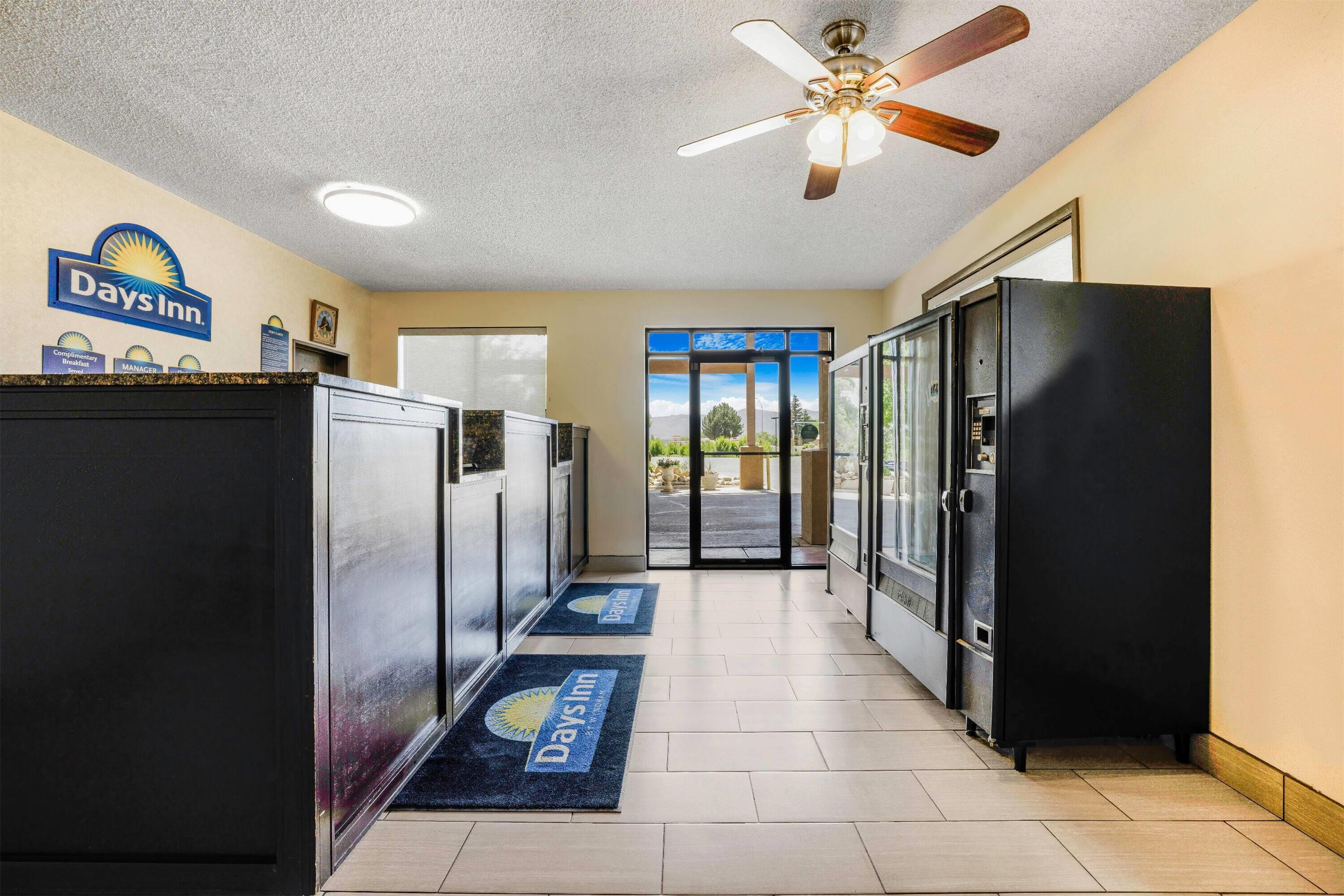 Reception | Days Inn by Wyndham Cortez