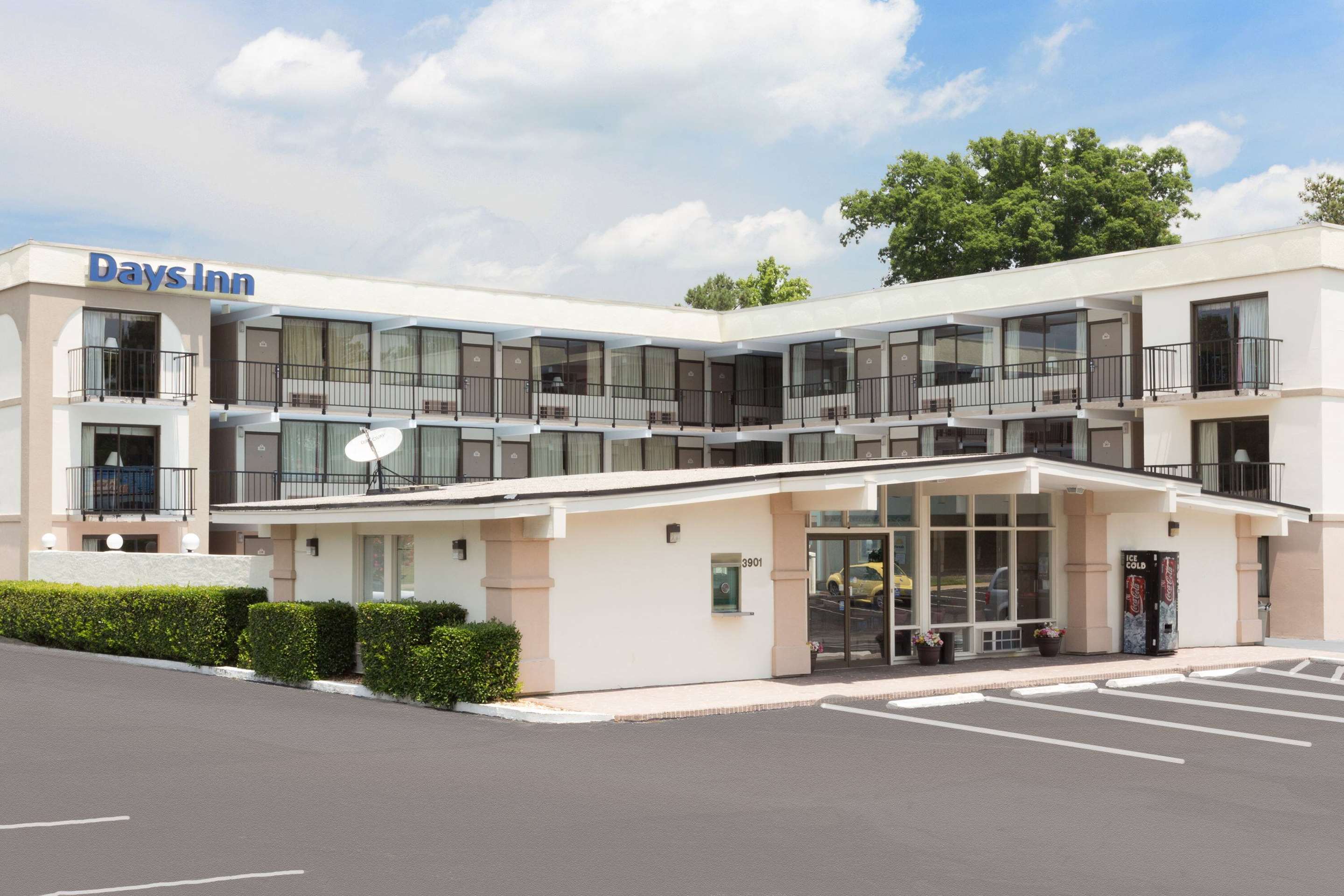 Exterior | Days Inn by Wyndham Raleigh South