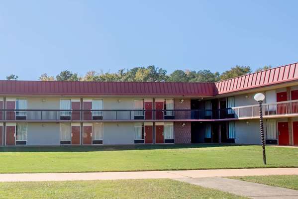 Exterior view - Days Inn Forsyth - I-75, Exit 187