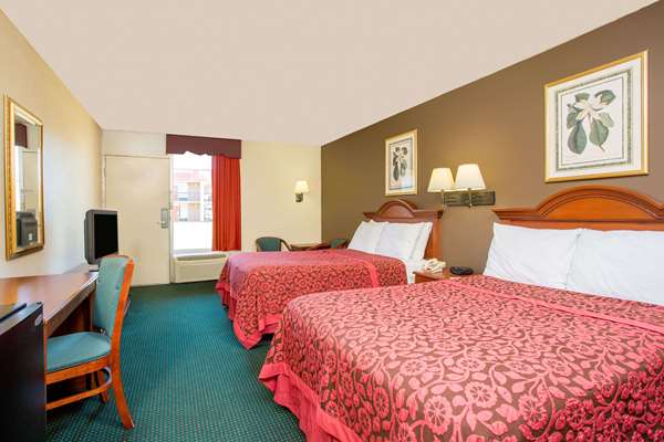  - Days Inn Forsyth - I-75, Exit 187