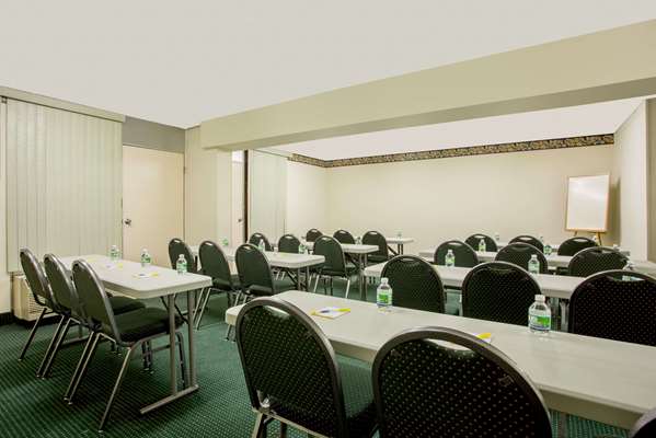  - Days Inn Forsyth - I-75, Exit 187
