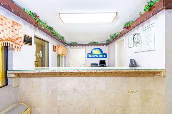  - Days Inn Opelika - I-85, Exit 62