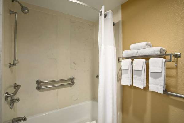 - Days Inn East Nashville - I-40, Exit 219