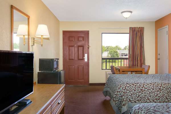  - Days Inn Childersburg