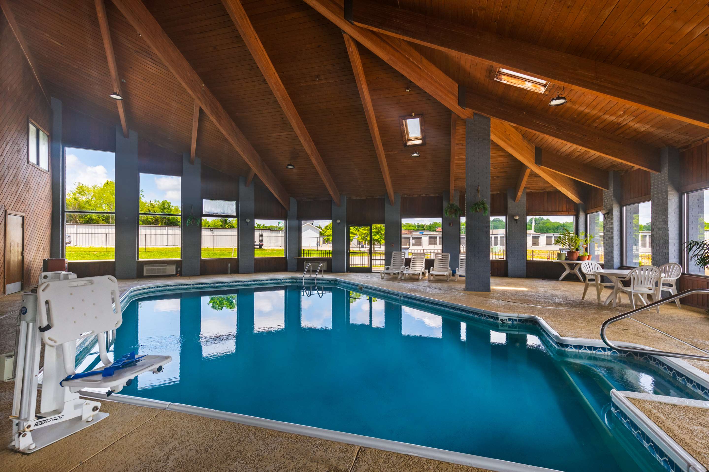 pool view | Days Inn by Wyndham Glasgow