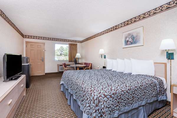  - Days Inn Byron - I-75, Exit 149