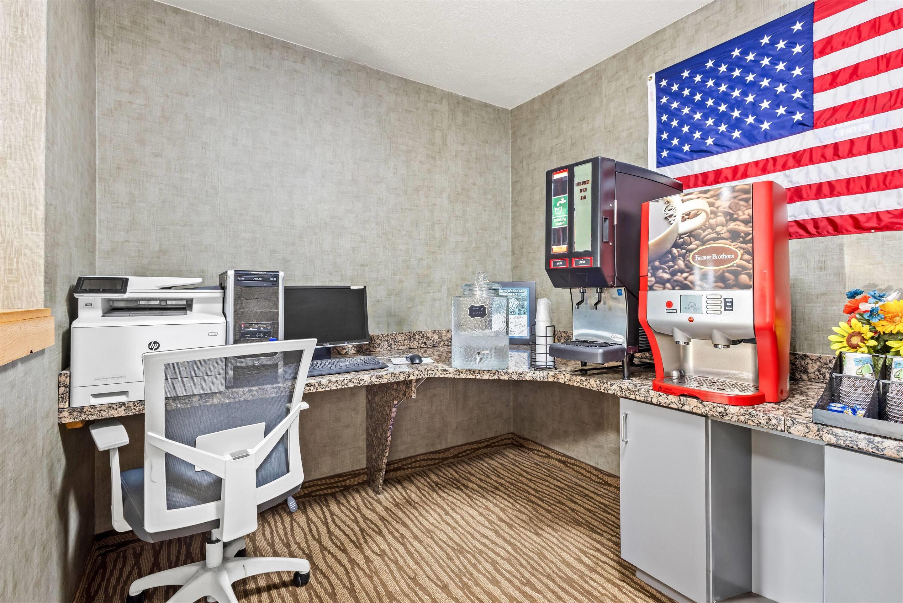 Business Center | Days Inn by Wyndham Mitchell SD