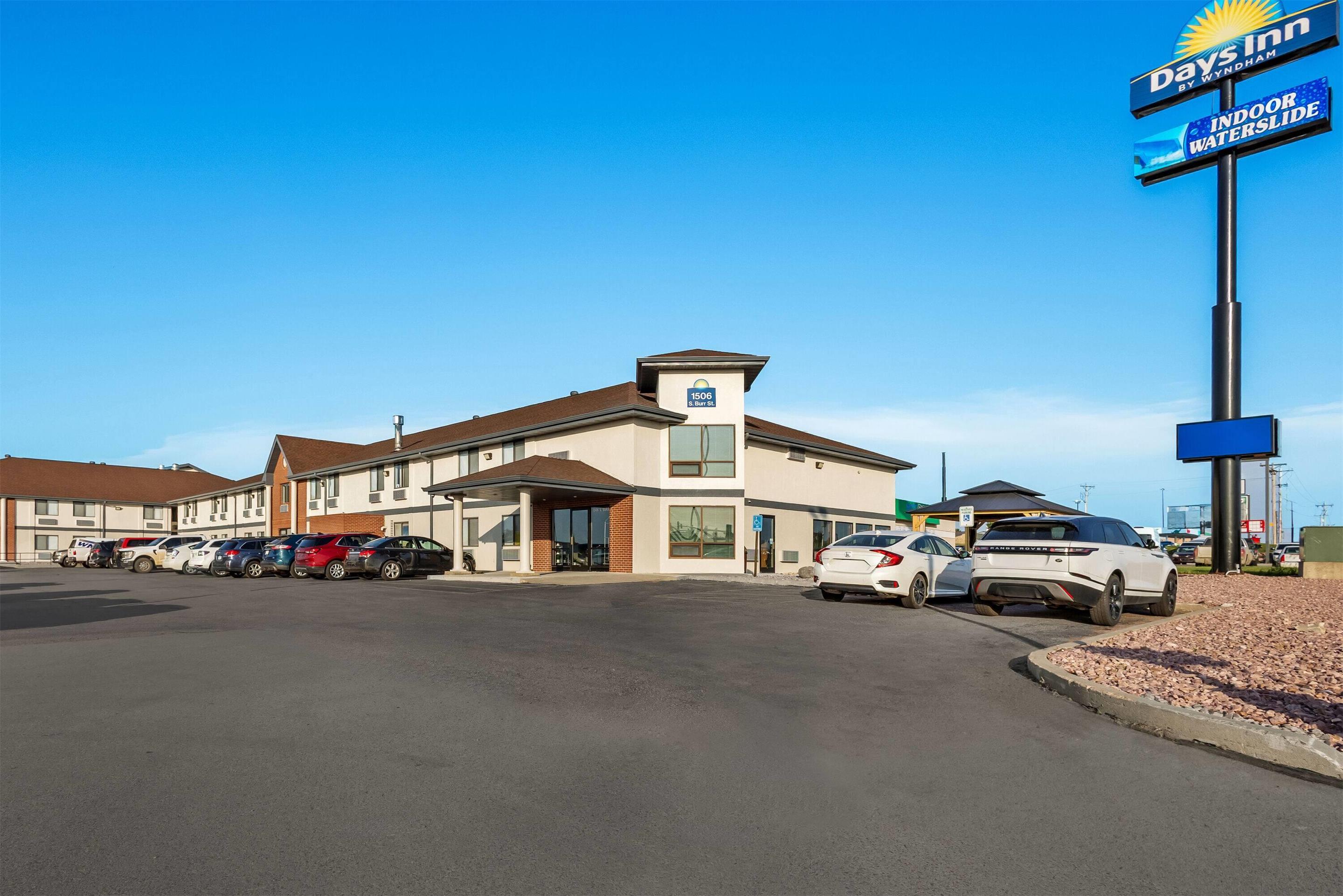 Exterior | Days Inn by Wyndham Mitchell SD