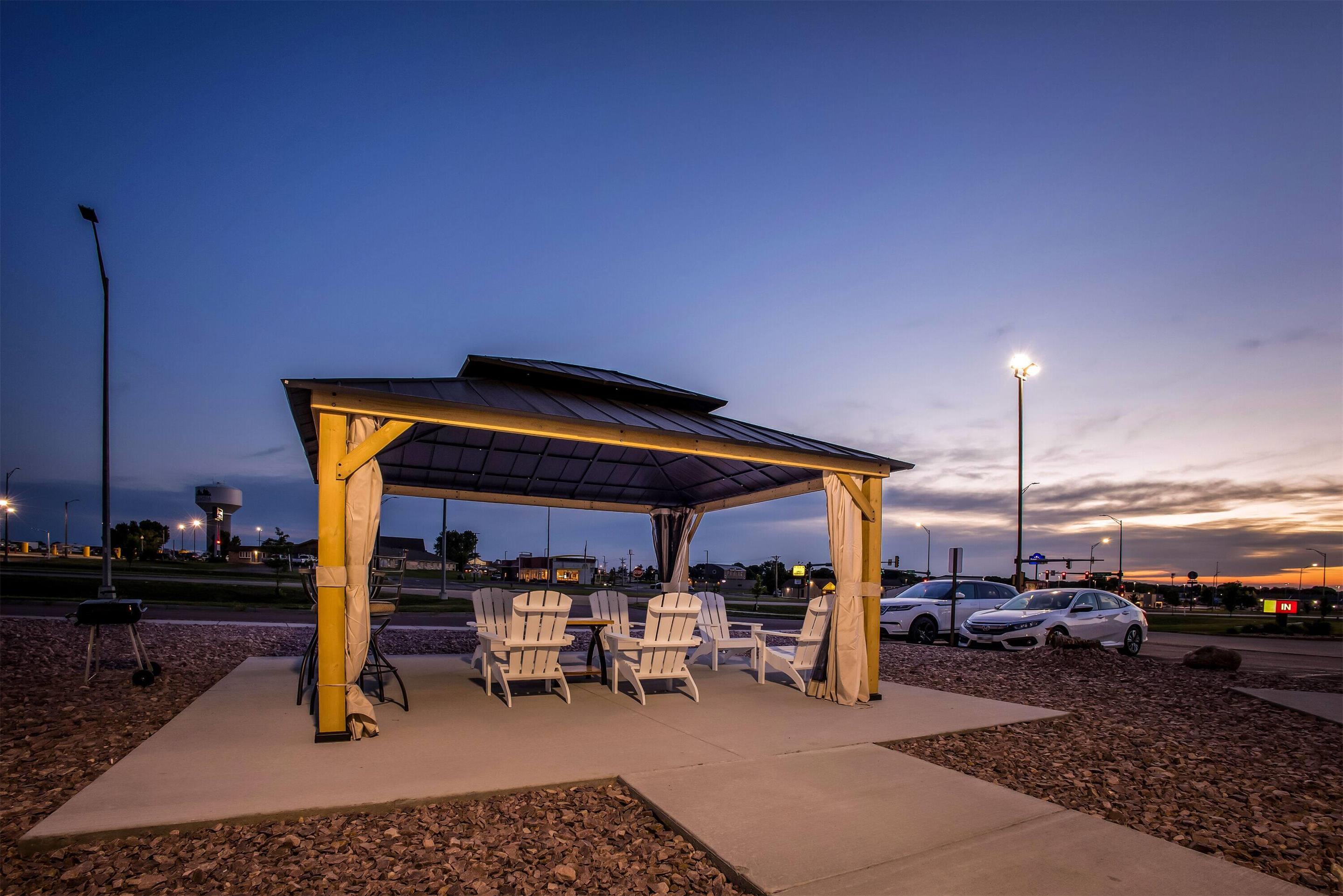 Exterior | Days Inn by Wyndham Mitchell SD