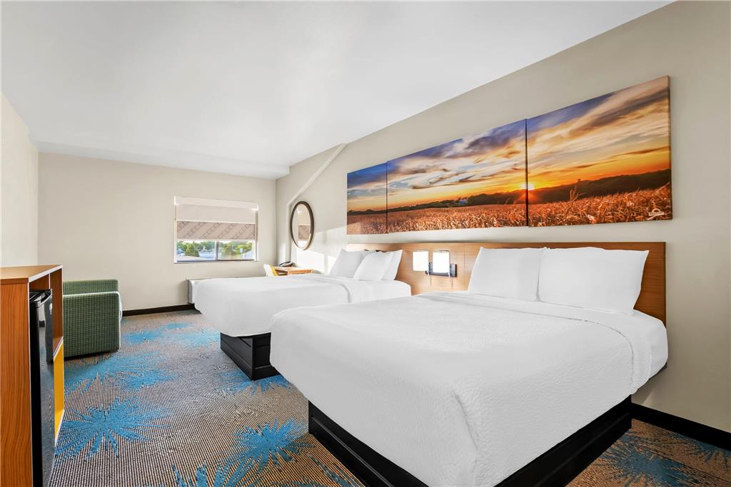 DAYS INN BY WYNDHAM, MITCHELL SD-guestroom-Guest Room,Suite,On-Site.jpg