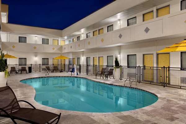 Pool - Hotel Bo Downtown Chattanooga