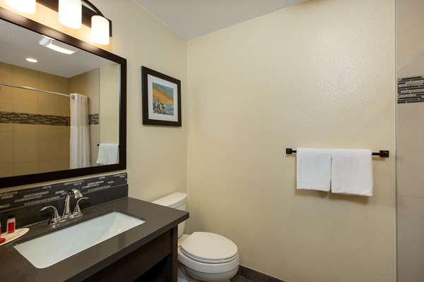  - Days Inn Downtown Monterey