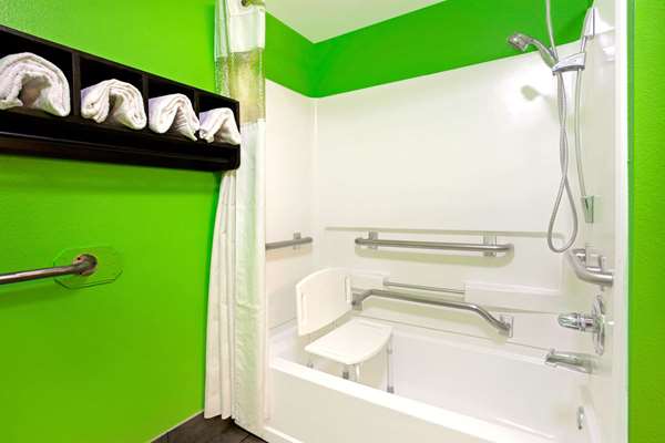  - Days Inn Acworth - I-75, Exit 277