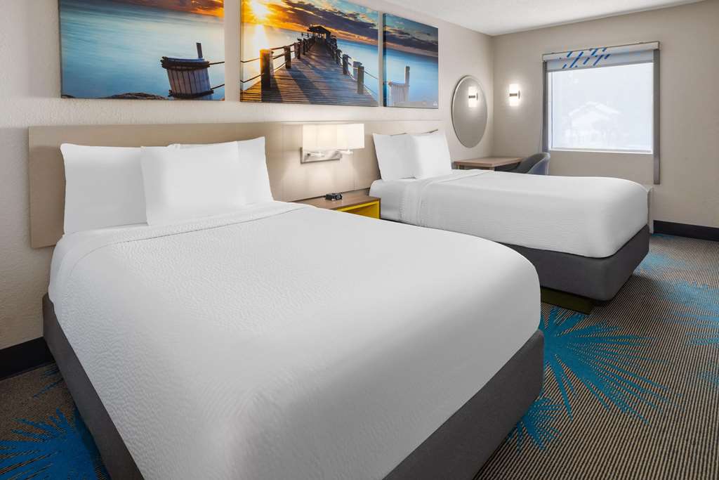 DAYS INN BY WYNDHAM ACWORTH-guestroom-Guest Room,On-Site.jpg