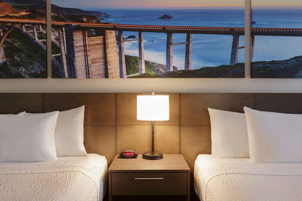  - Days Inn Disneyland at the Park Anaheim - I-5, Exit 110