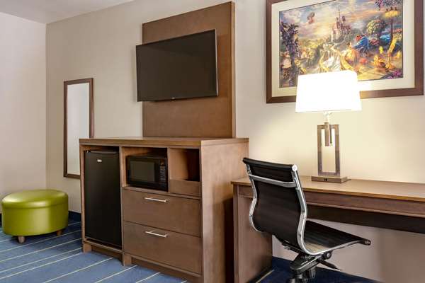  - Days Inn Disneyland at the Park Anaheim - I-5, Exit 110