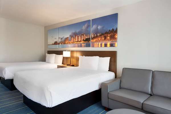  - Days Inn Disneyland at the Park Anaheim - I-5, Exit 110