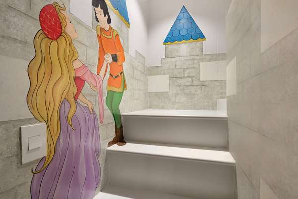  - Days Inn Disneyland at the Park Anaheim - I-5, Exit 110