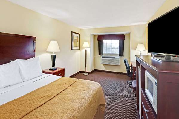  - Ramada Inn Kittery