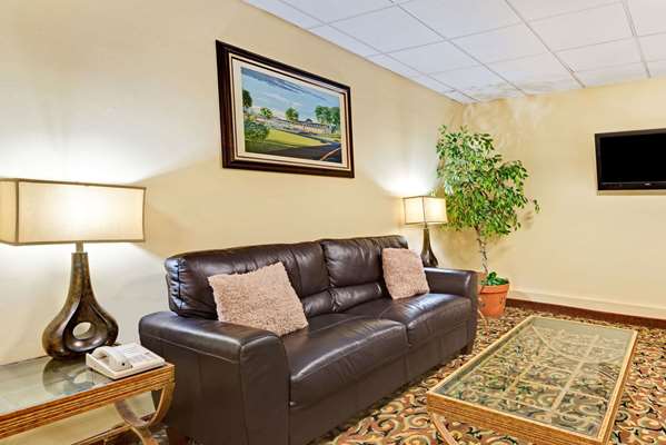  - Ramada Inn Kittery