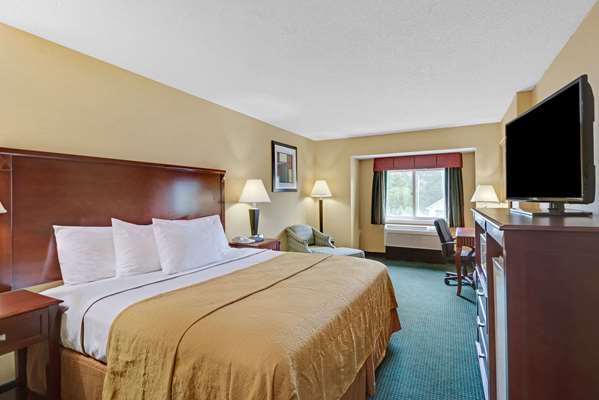  - Ramada Inn Kittery
