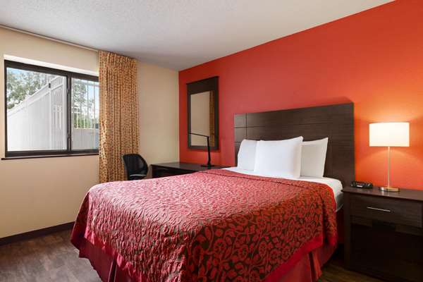  - Days Inn Orange Park - I-295, Exit 10