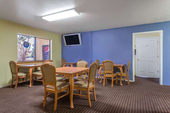  - Days Inn Kingman West - I-40, Exit 53