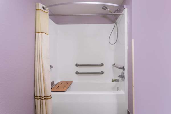  - Super 8 Motel Prattville - I-65, Exit 181