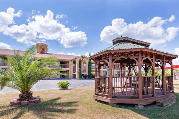  - Super 8 Motel Prattville - I-65, Exit 181