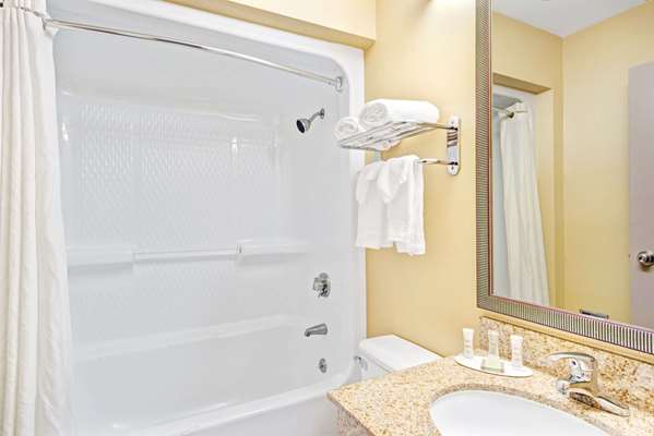  - Super 8 Hotel Brockton