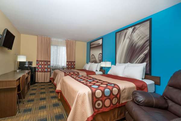  - Super 8 Hotel Rochester