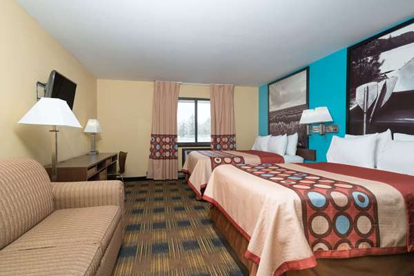  - Super 8 Hotel Rochester