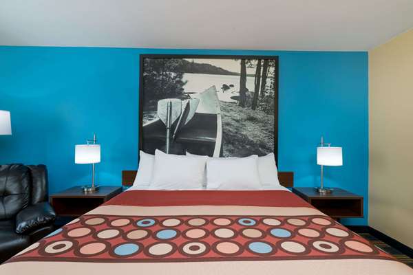  - Super 8 Hotel Rochester