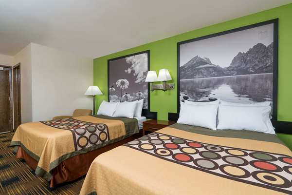  - Super 8 Hotel Rochester